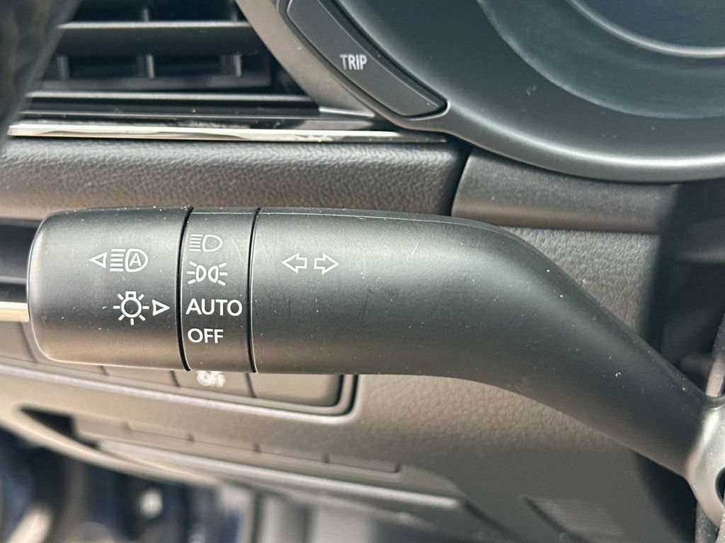 Used 2024 MAZDA MAZDA3 s FWD image 24