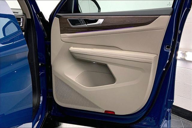 Used 2025 Volkswagen Atlas SEL Premium R-Line AWD/4WD image 24