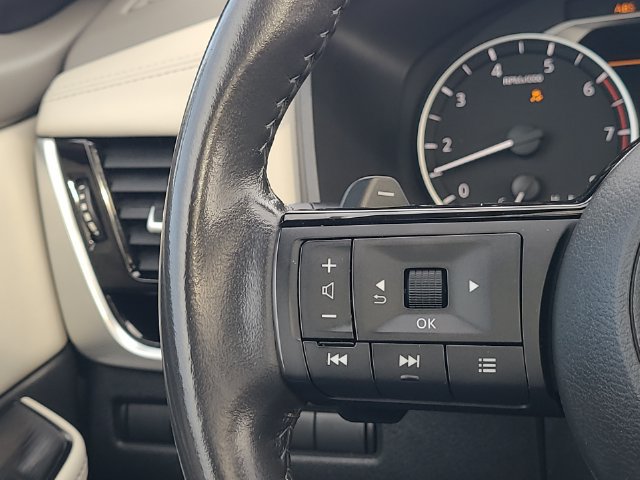 Used 2023 Nissan Rogue SL AWD/4WD image 18