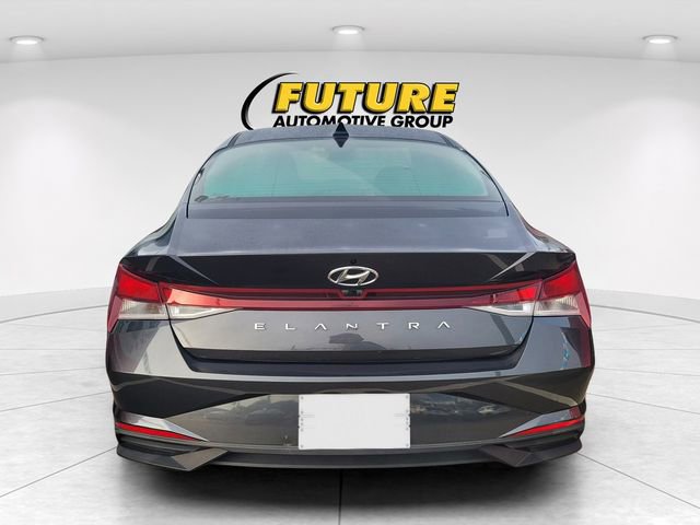Used 2021 Hyundai Elantra SEL w/ Cargo Package image 4