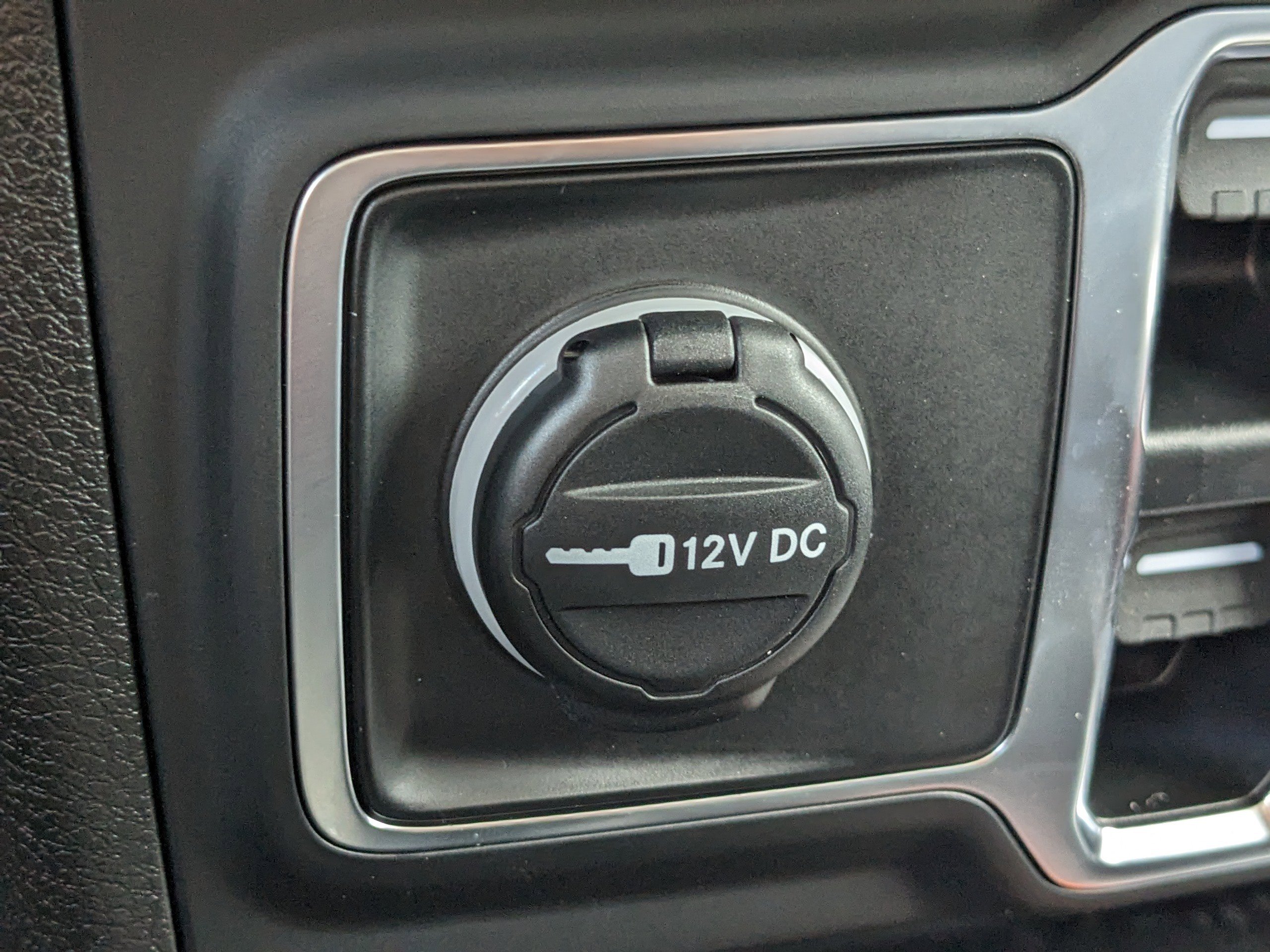 New 2025 Jeep Wrangler Unlimited Sahara image 20