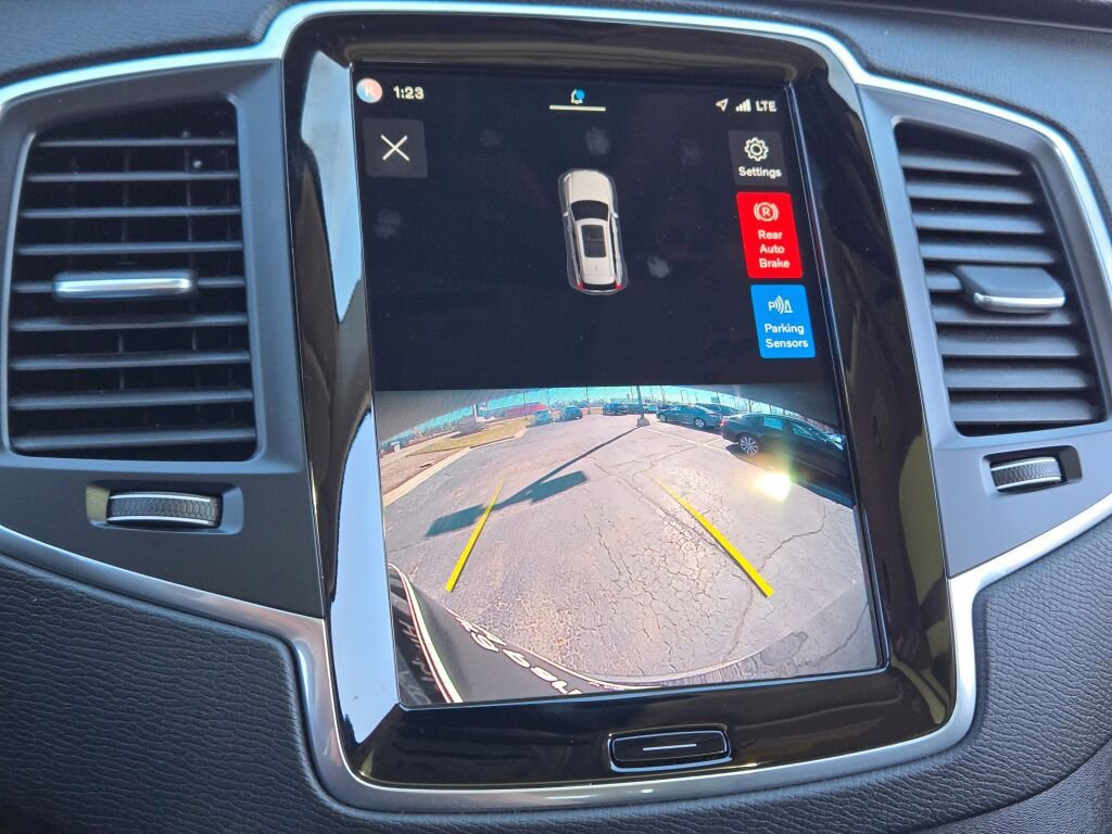 Used 2023 Volvo XC90 T8 Core image 43