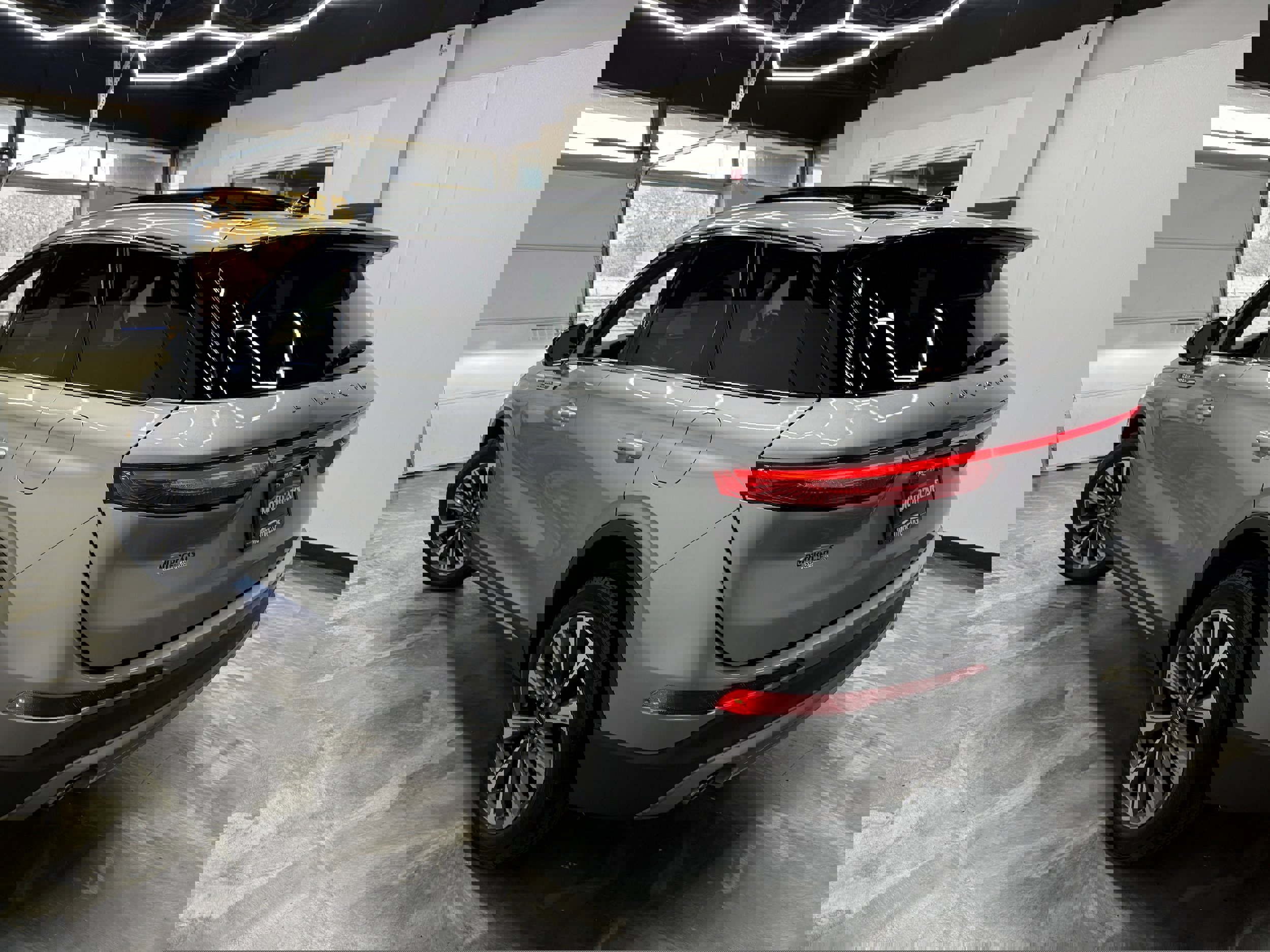 Used 2021 Lincoln Corsair Reserve w/ Elements Package image 3