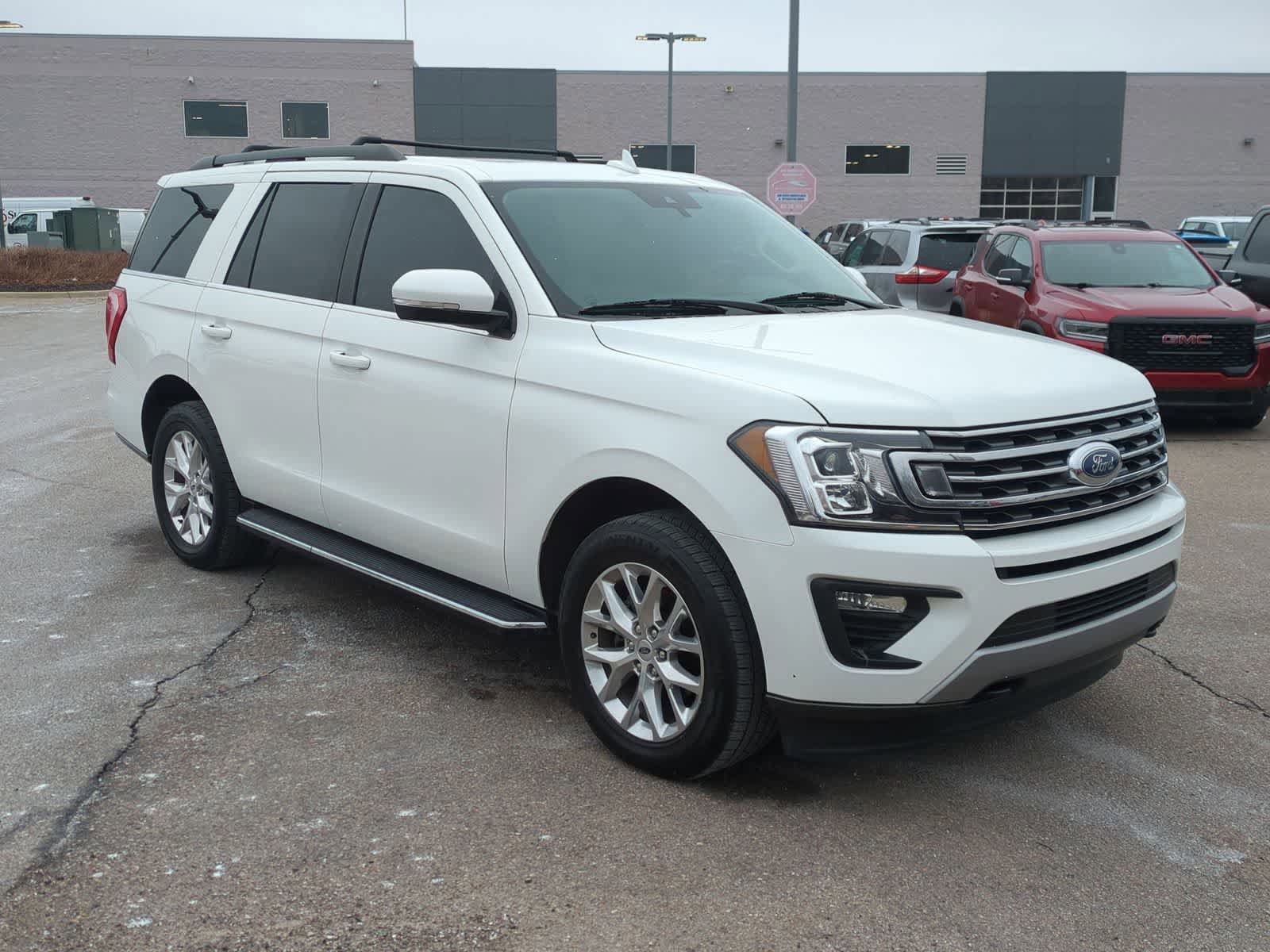 Used 2021 Ford Expedition XLT image 2