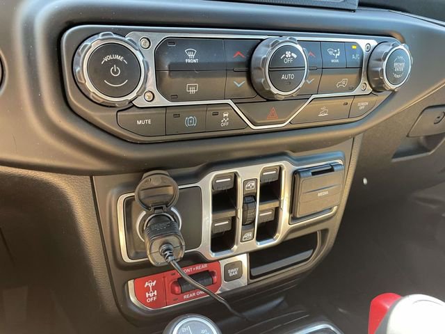 Used 2022 Jeep Wrangler Unlimited Rubicon 4xe AWD/4WD image 33