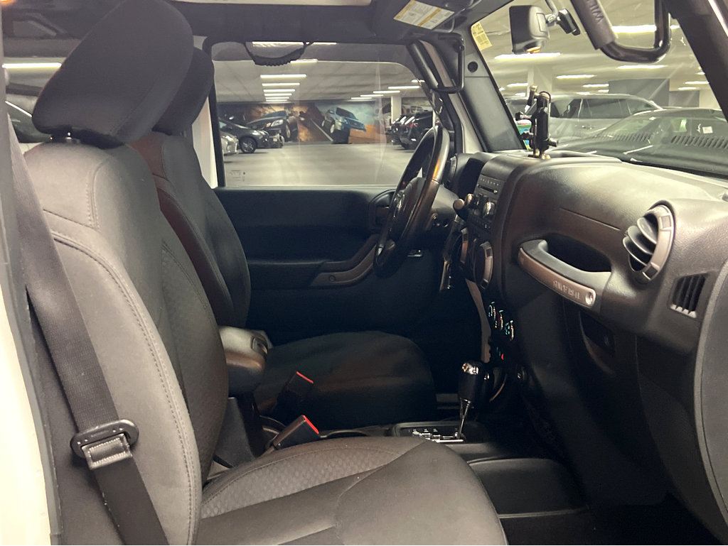 Used 2018 Jeep Wrangler Unlimited Sport S AWD/4WD image 30