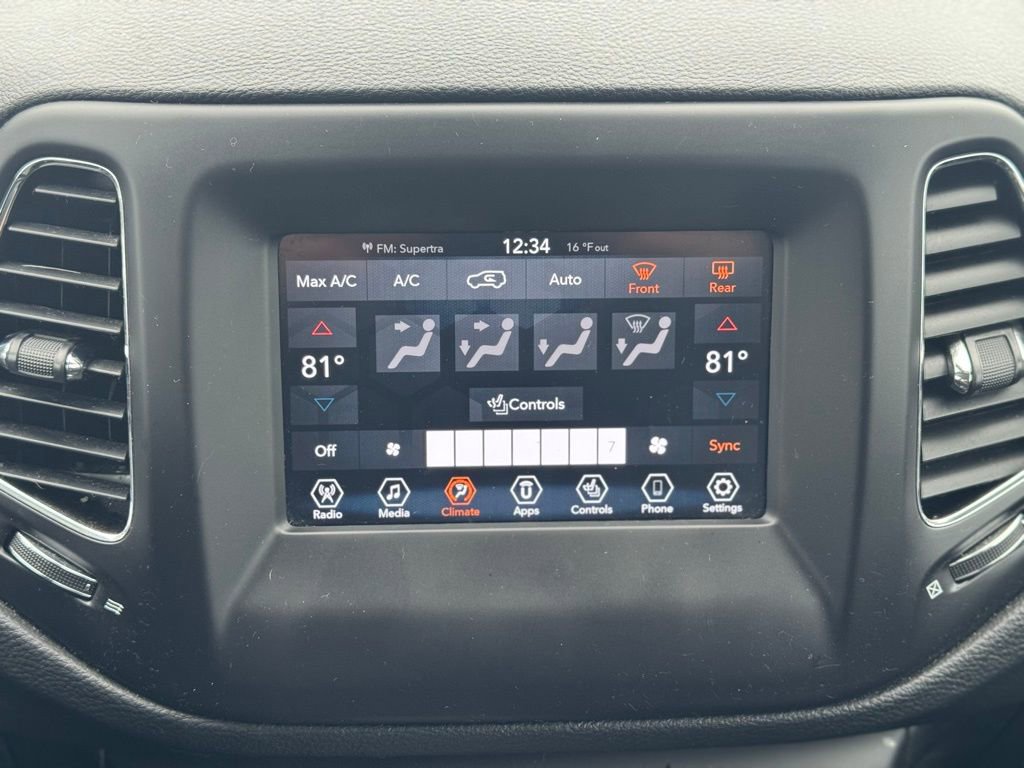 Used 2019 Jeep Compass Latitude w/ Cold Weather Group image 20