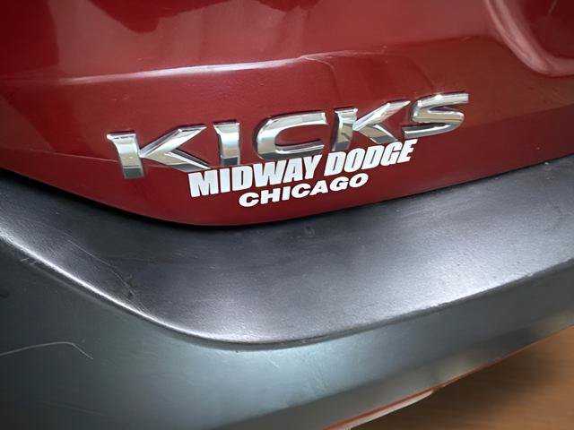 Used 2020 Nissan Kicks SR w/ SR Premium Package FWD image 8