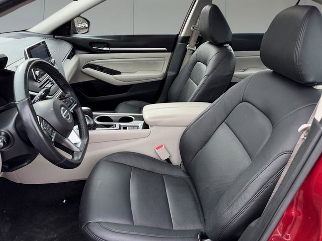Used 2021 Nissan Altima 2.5 SV w/ SV Premium Package image 11