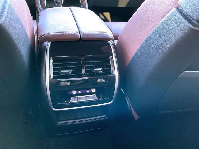 Used 2021 BMW X5 xDrive45e w/ Parking Assistance Package image 25