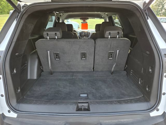 Used 2023 Chevrolet Traverse LT AWD/4WD image 16