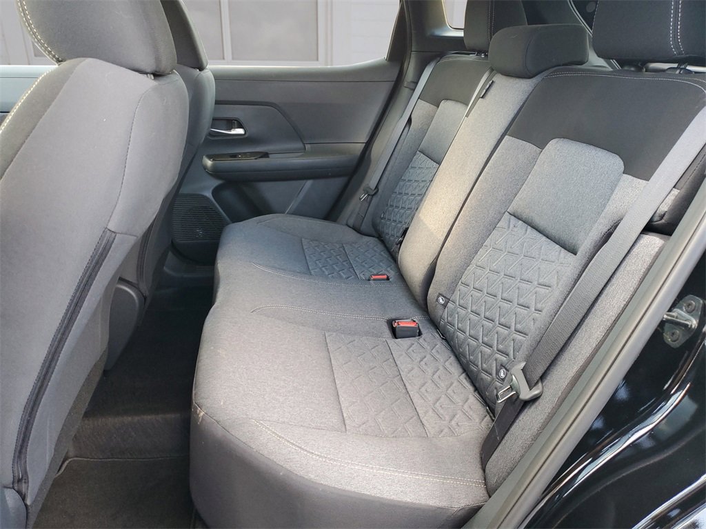 Used 2025 Nissan Kicks SV image 10