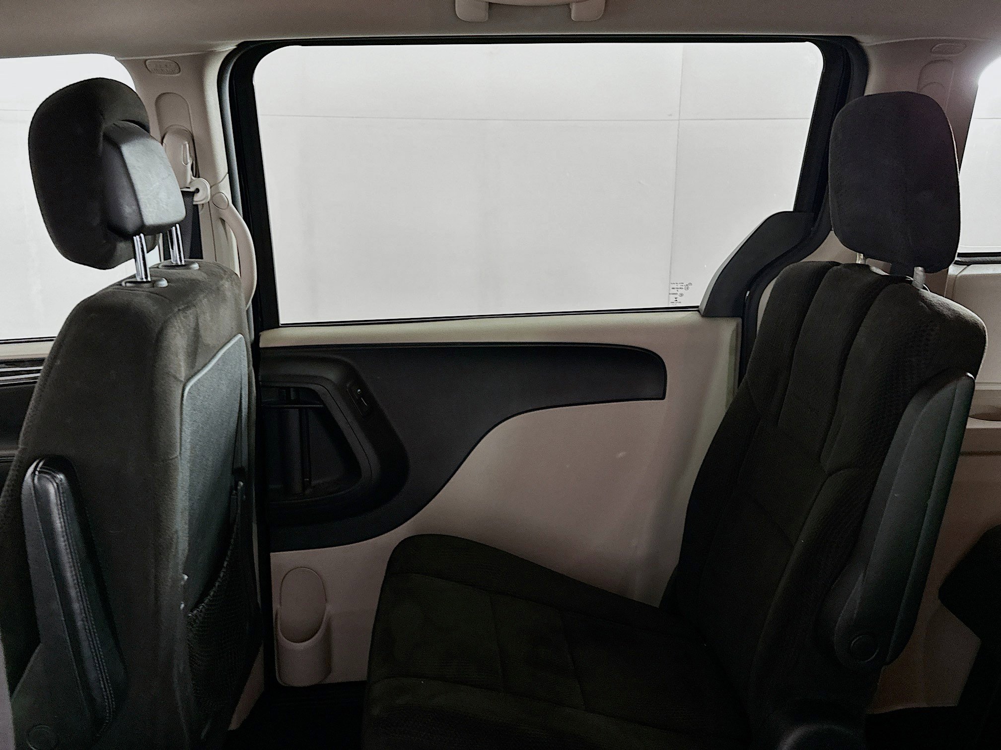 Used 2013 Dodge Grand Caravan SXT w/ Entertainment Group 1 image 31