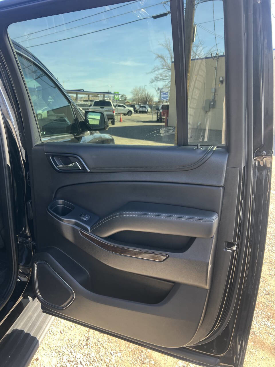 Used 2019 Chevrolet Suburban LT image 21