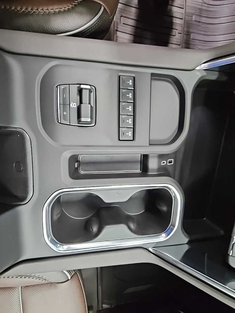 New 2026 GMC Sierra 2500 Denali w/ Denali Reserve Package image 19