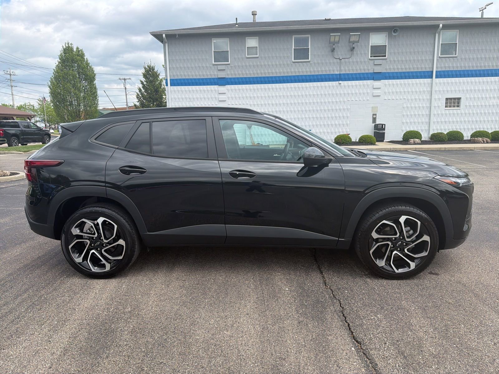 Used 2024 Chevrolet Trax RS w/ Driver Confidence Package image 6