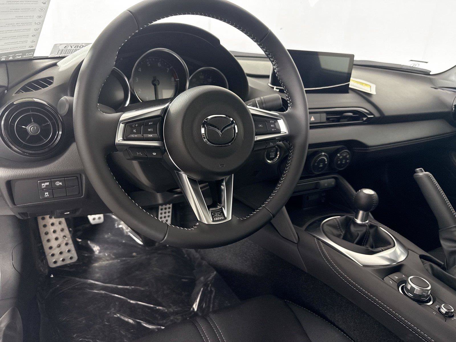 New 2026 MAZDA MX-5 Miata Club w/ Interior Package RWD image 4