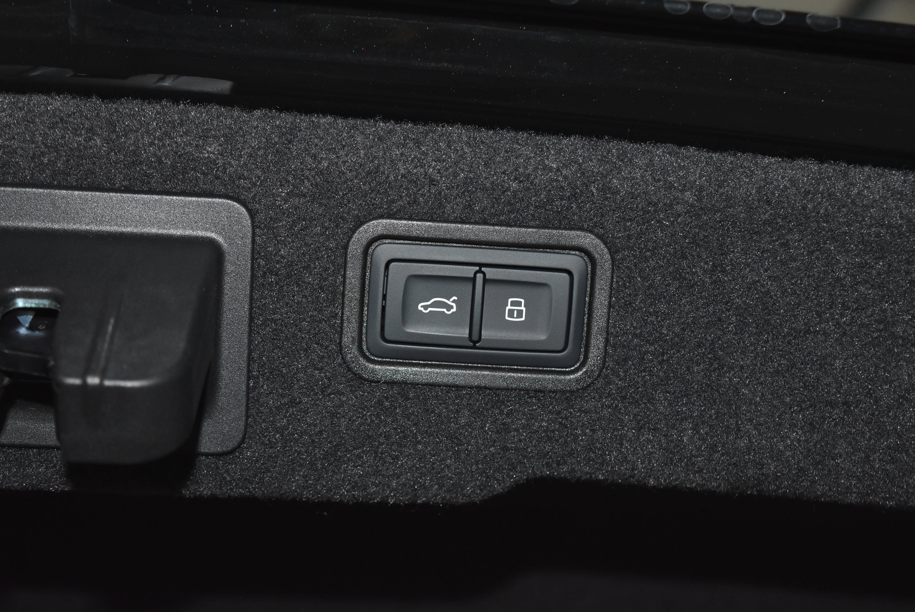 New 2026 Audi A8 L 3.0T AWD/4WD image 26