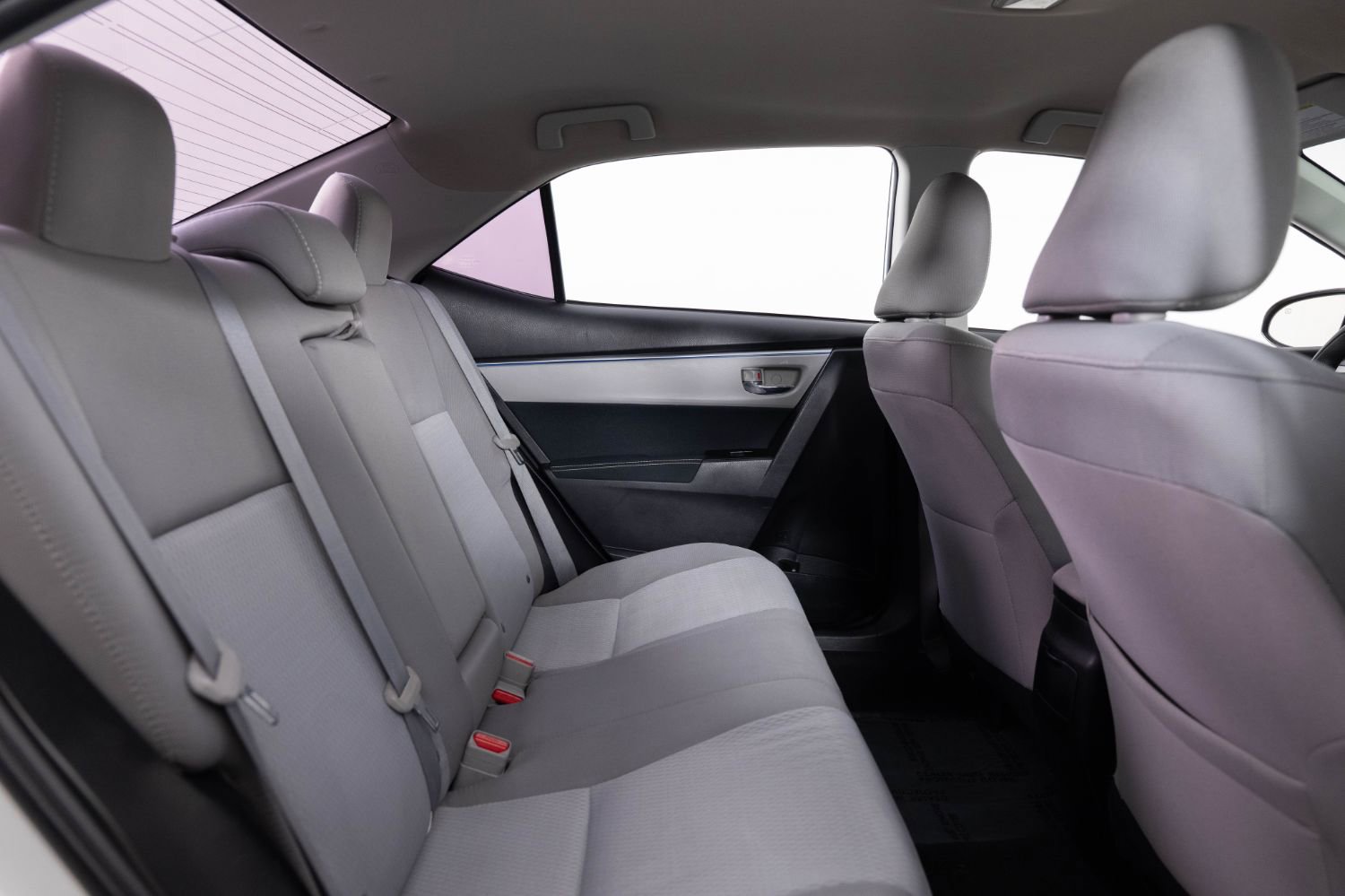 Used 2015 Toyota Corolla LE FWD image 22