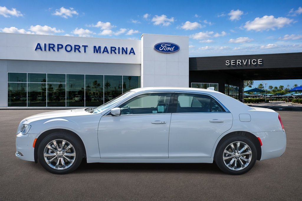 Used 2021 Chrysler 300 Touring L AWD/4WD image 5
