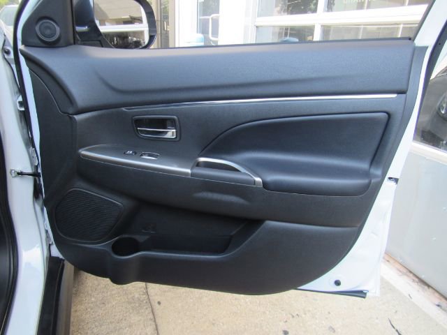 Used 2024 Mitsubishi Outlander Sport ES image 19