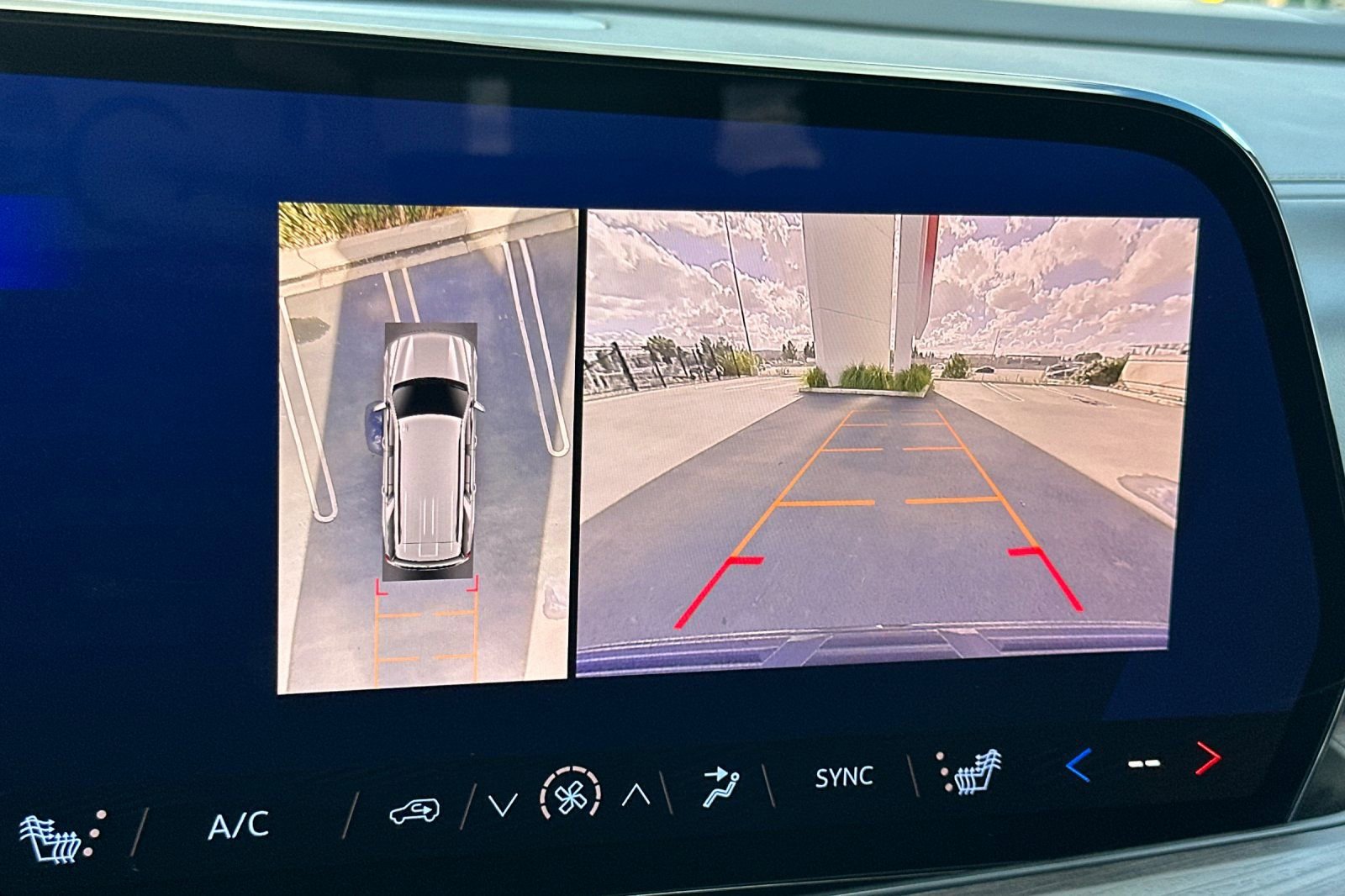 Certified 2025 Chevrolet Tahoe Z71 image 28