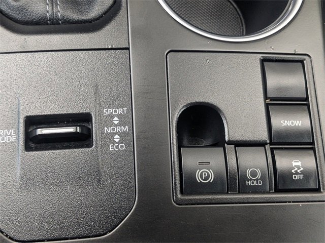 Used 2023 Toyota Highlander L image 25