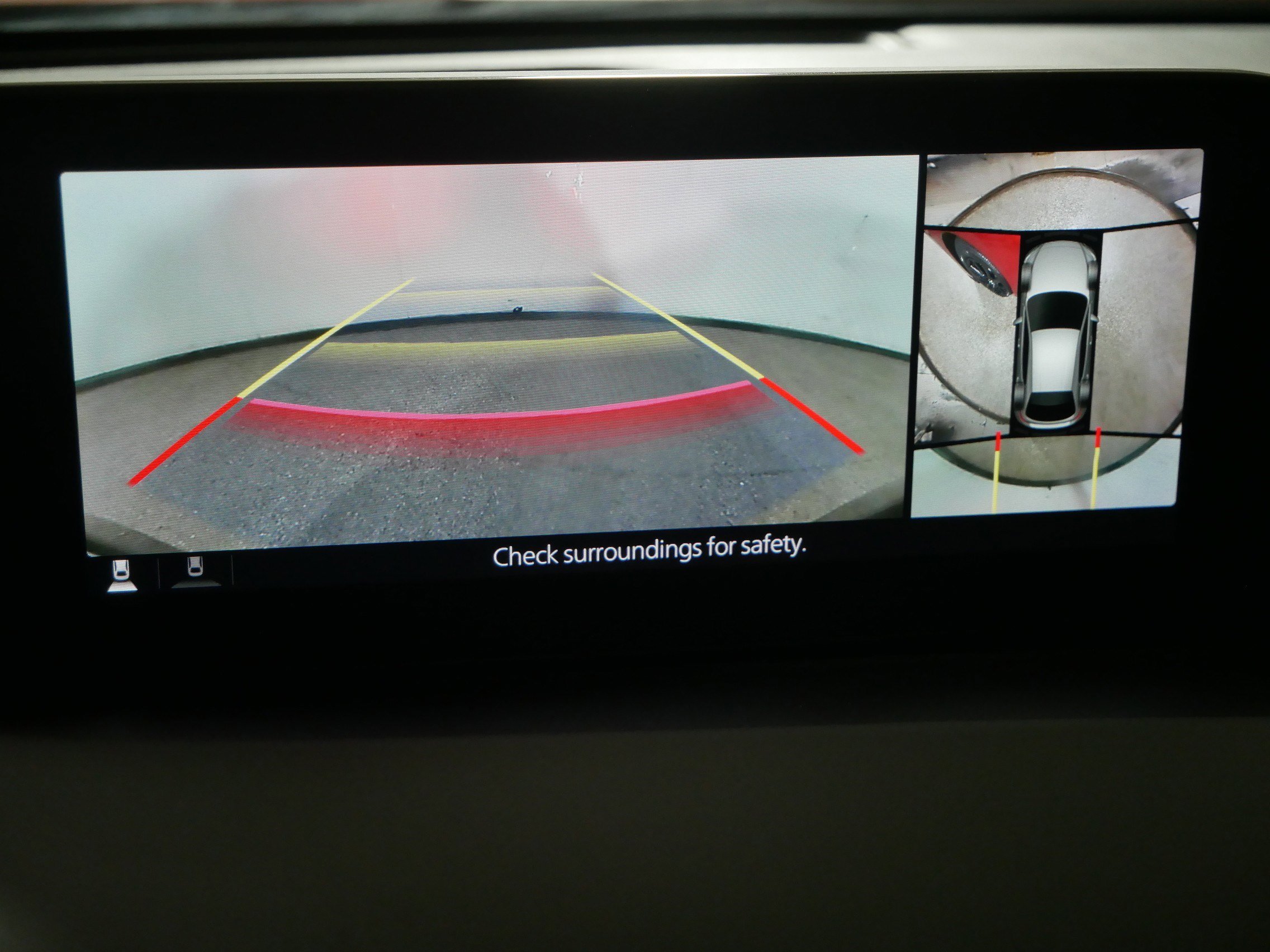 Used 2021 MAZDA MAZDA3 Hatchback w/Premium Plus Pkg image 33