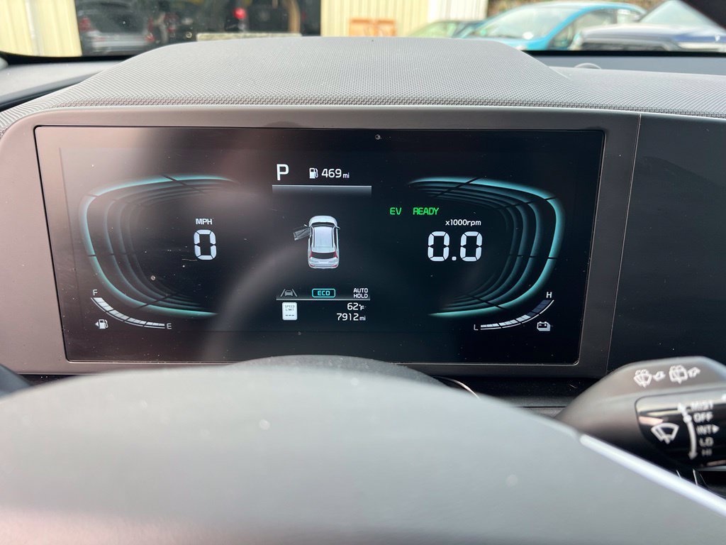 Certified 2026 Kia Niro LX FWD image 18