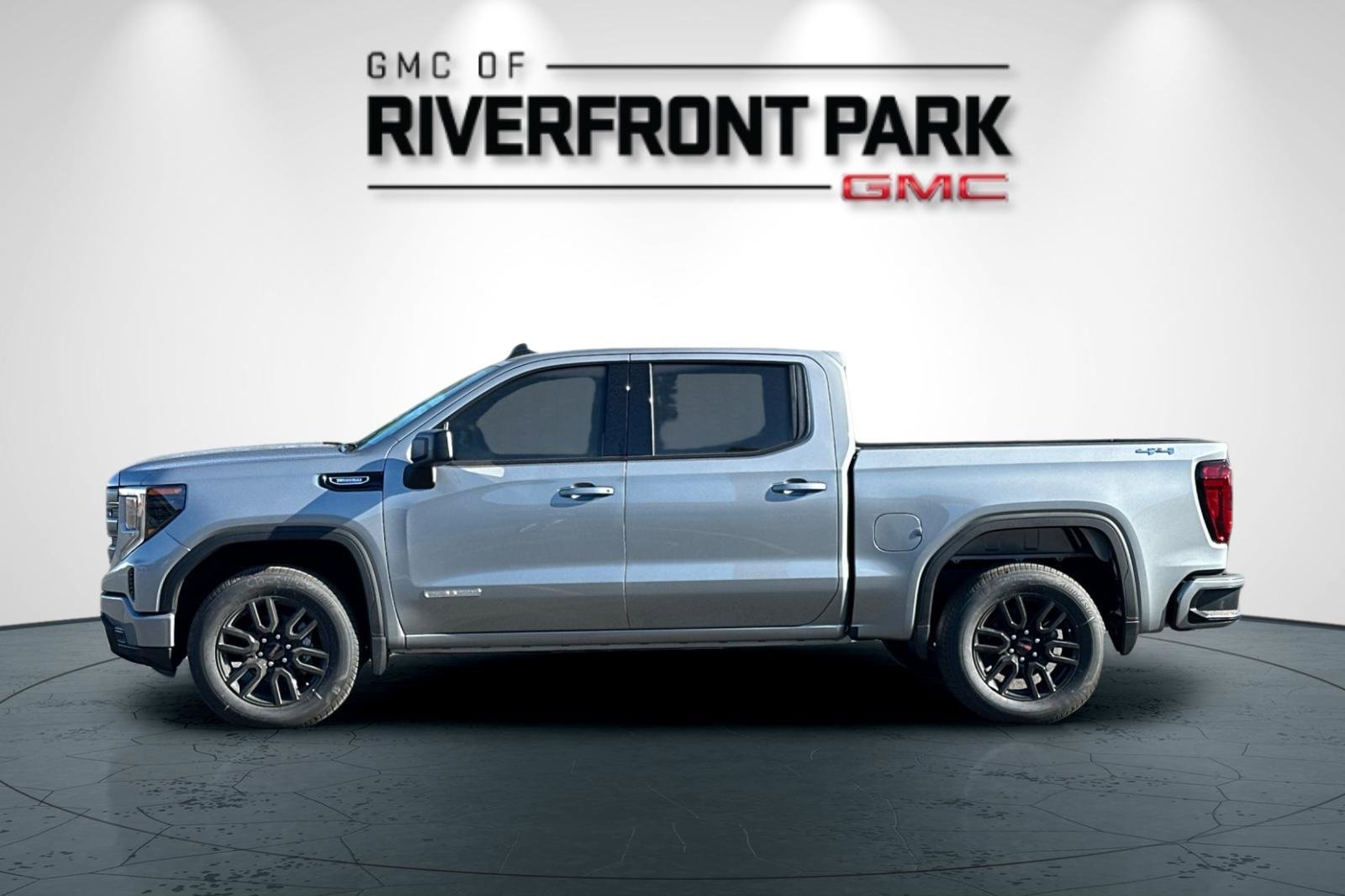 New 2025 GMC Sierra 1500 Elevation image 6