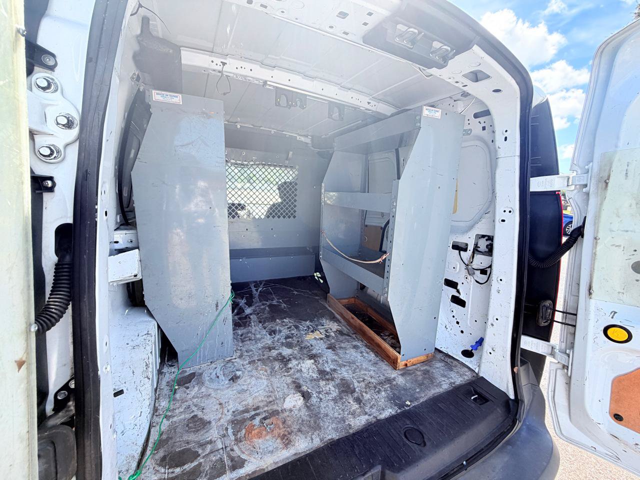 Used 2016 Ford Transit Connect XL FWD image 15