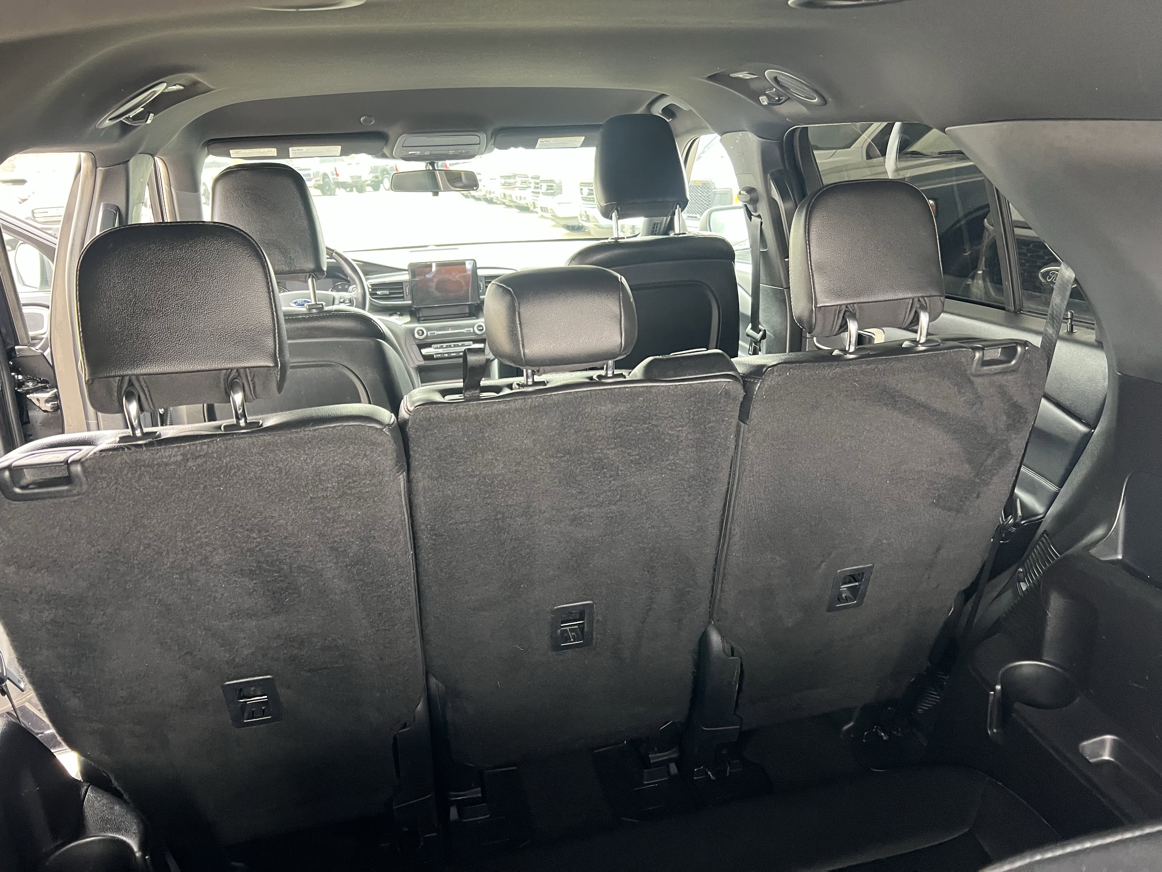 Used 2020 Ford Explorer XLT image 22