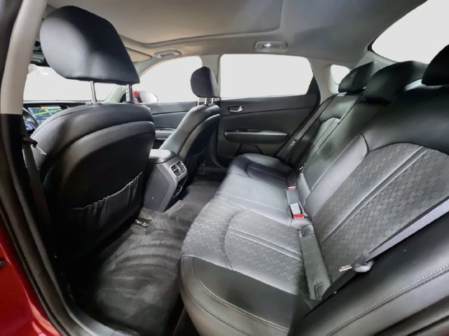 Used 2020 Kia Optima EX w/ Technology Package FWD image 26