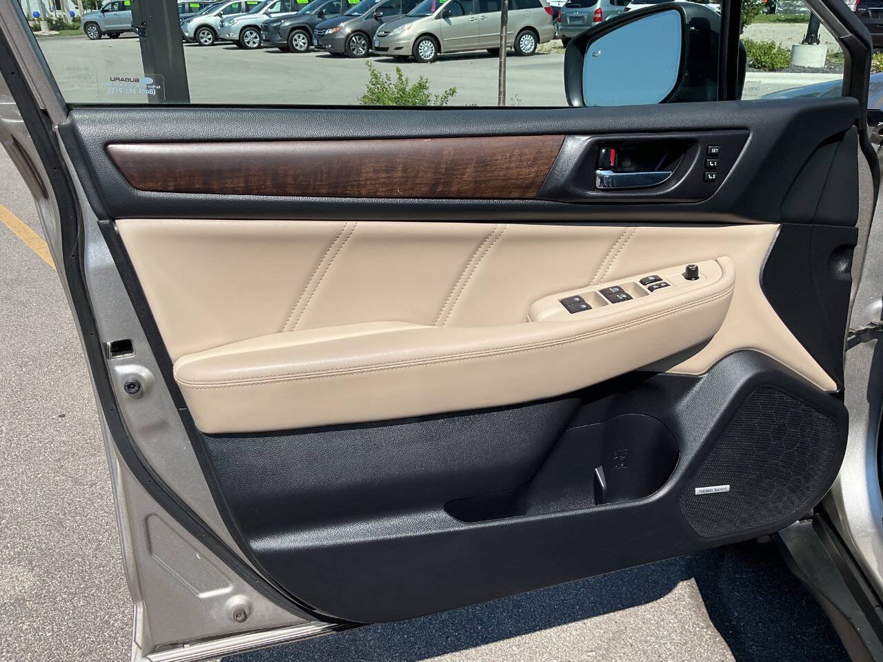 Used 2018 Subaru Outback 2.5i Limited AWD/4WD image 28