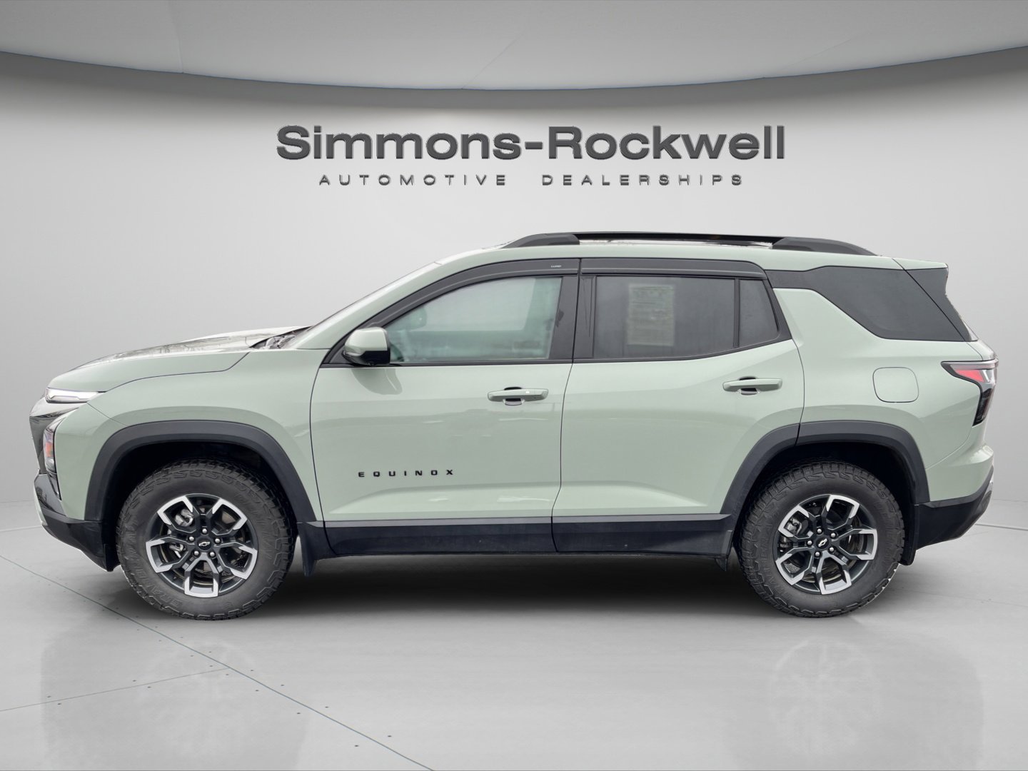 Used 2026 Chevrolet Equinox ACTIV w/ Safety and Technology Package image 4