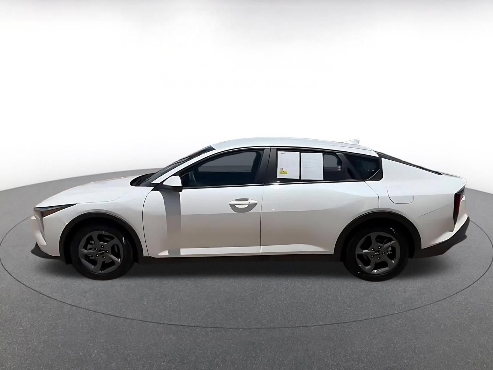 Used 2025 Kia K4 FWD image 10
