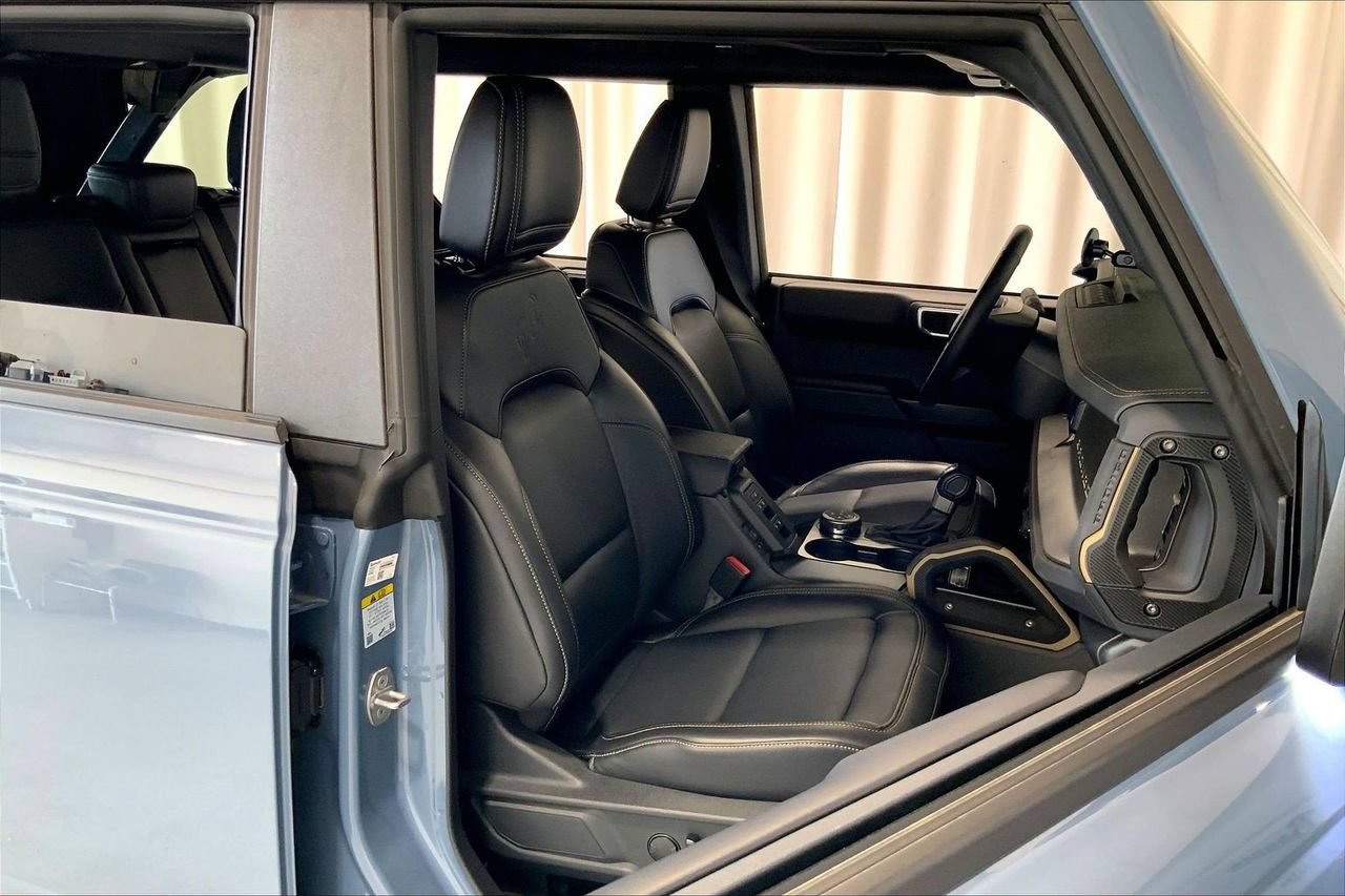 Used 2025 Ford Bronco Badlands AWD/4WD image 6