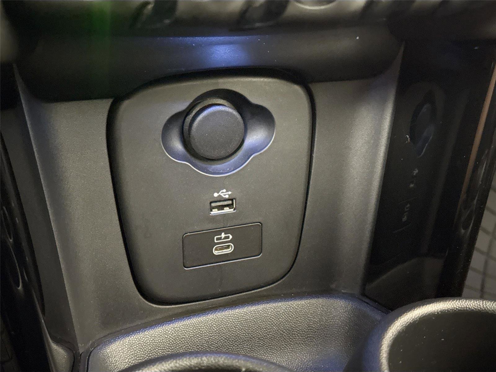 Used 2023 MINI Cooper S image 23