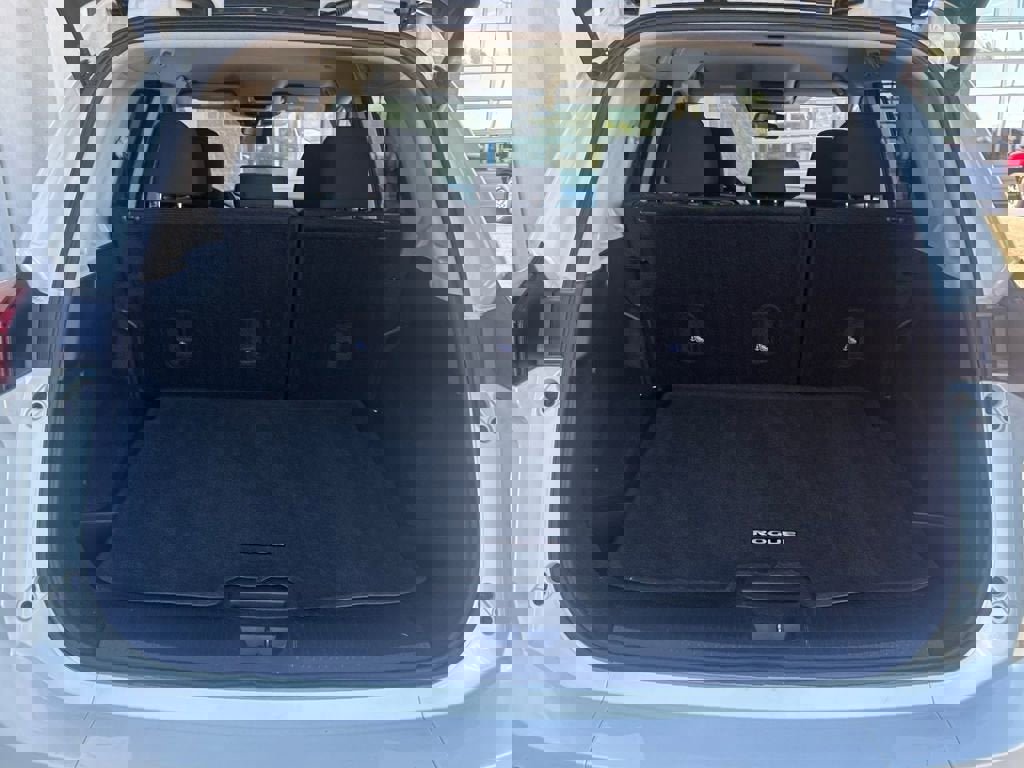 Used 2024 Nissan Rogue SV FWD image 16