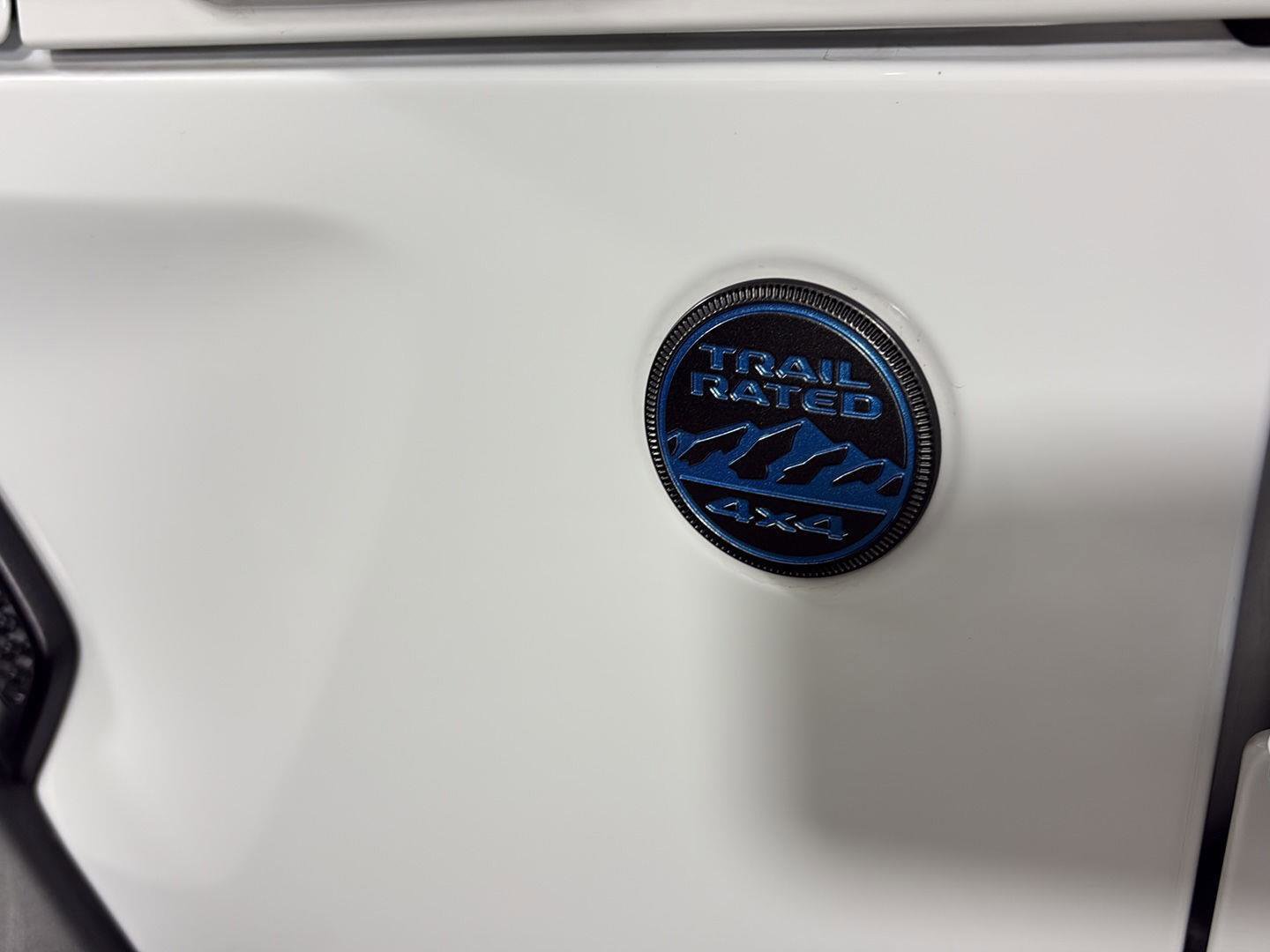 Used 2023 Jeep Wrangler Unlimited w/ Sun & Screen Package image 12