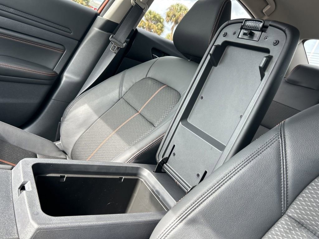 Certified 2021 Nissan Altima 2.5 SR FWD image 40