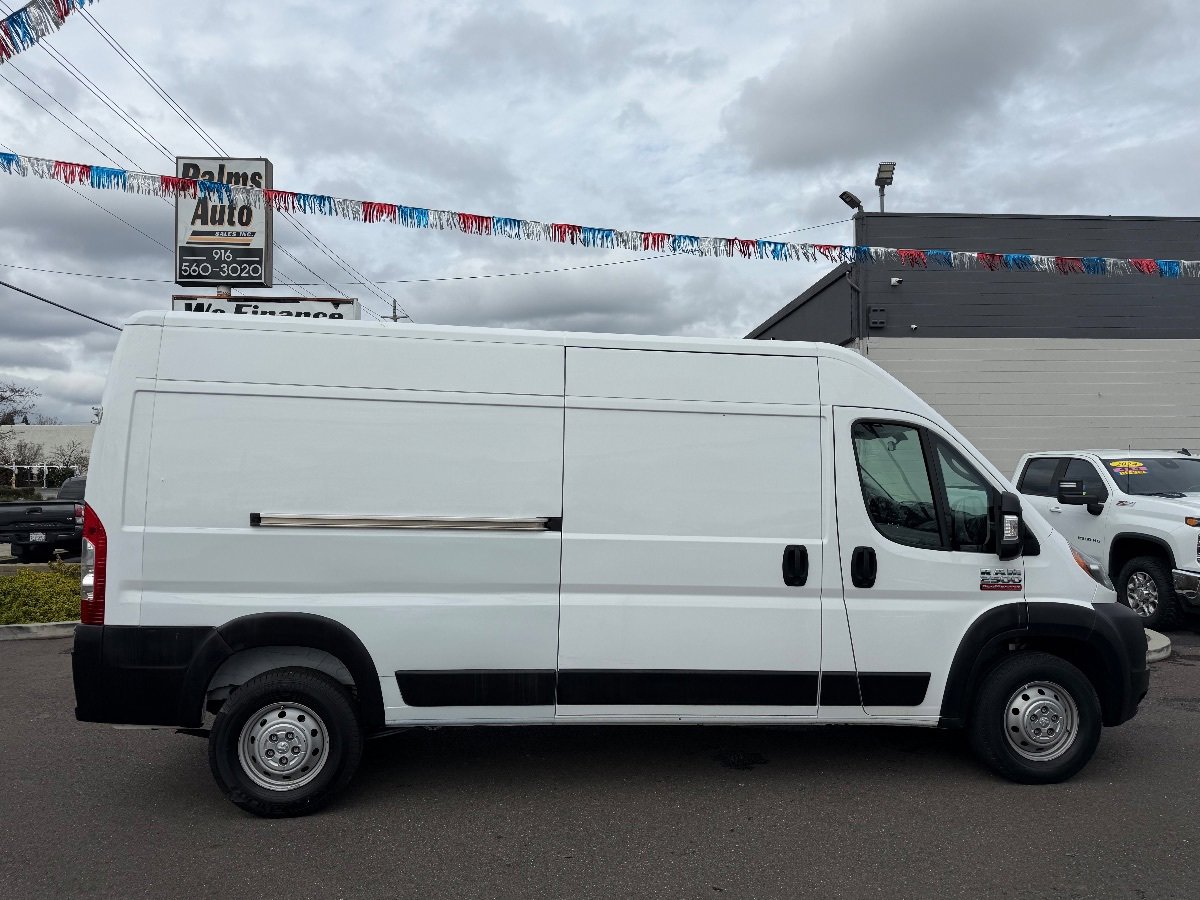Used 2019 RAM ProMaster 2500 w/ Interior Convenience Group FWD image 9