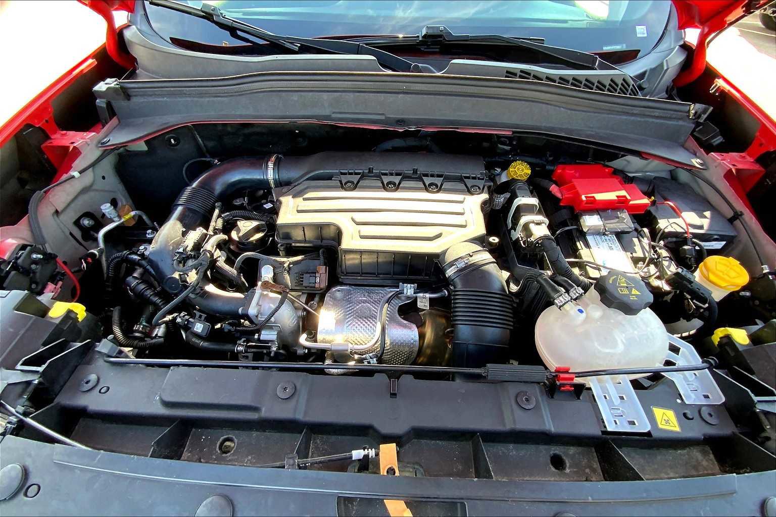 Used 2023 Jeep Renegade Latitude w/ Premium Group image 31