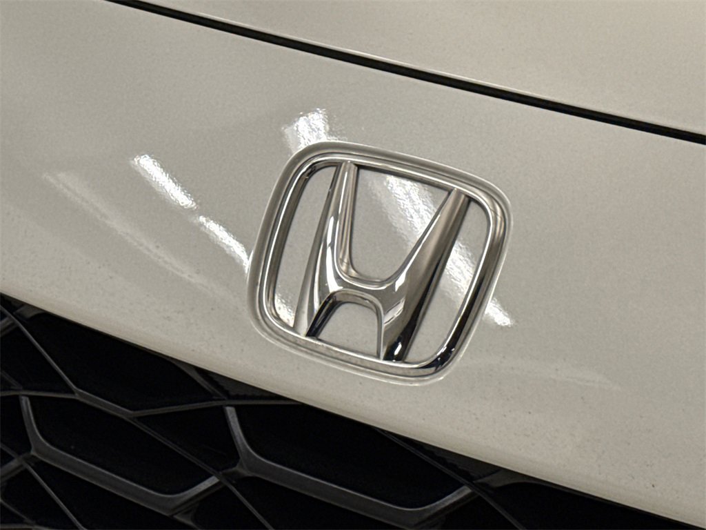 Certified 2023 Honda HR-V LX image 6