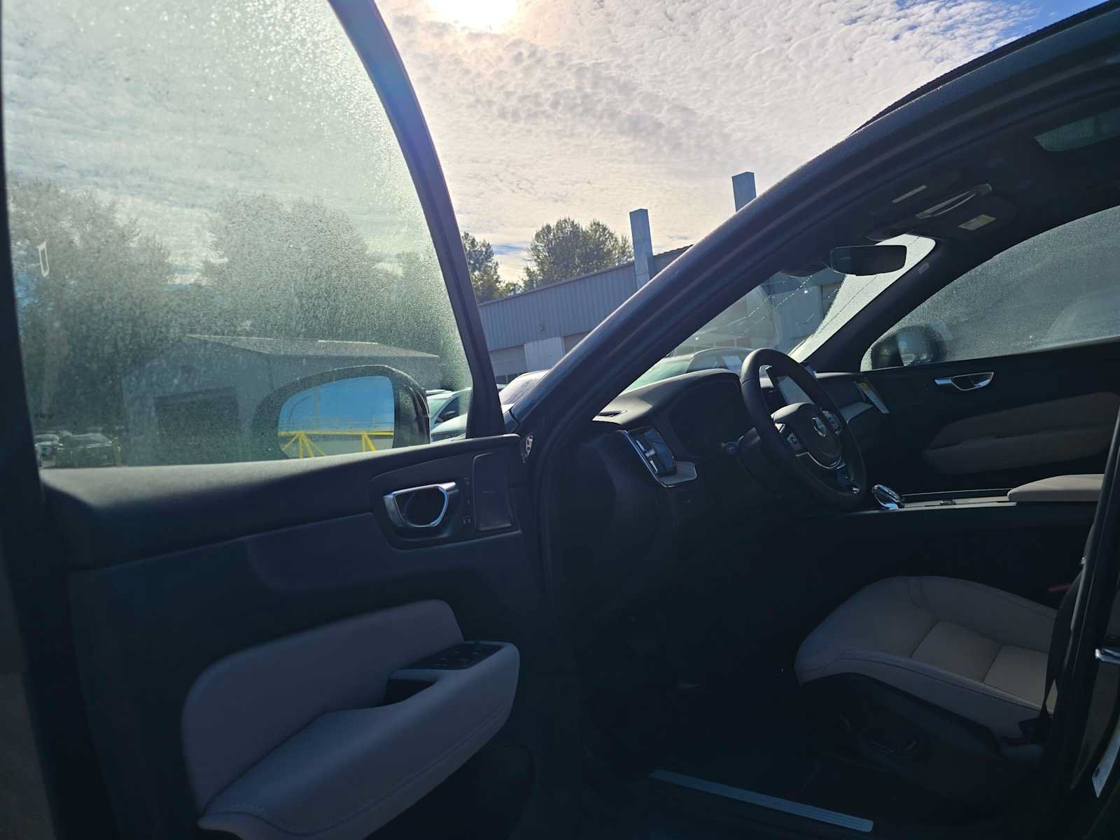 New 2027 Volvo XC60 B5 Plus AWD/4WD image 20