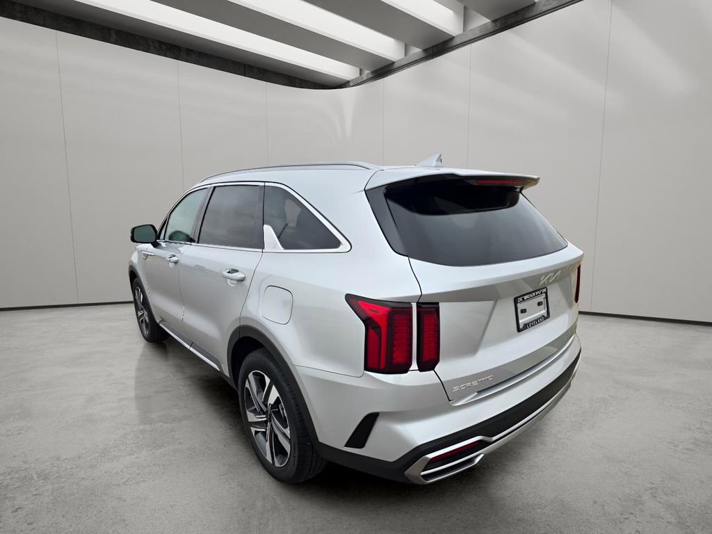 Used 2024 Kia Sorento EX image 3