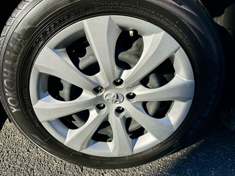 Used 2022 Toyota Corolla LE image 25