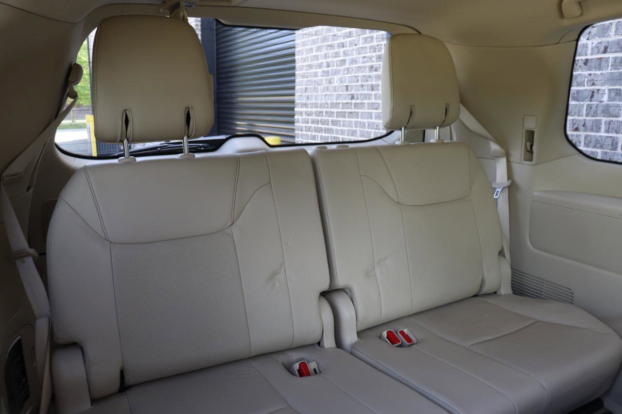 Used 2014 Lexus LX 570 4WD image 39