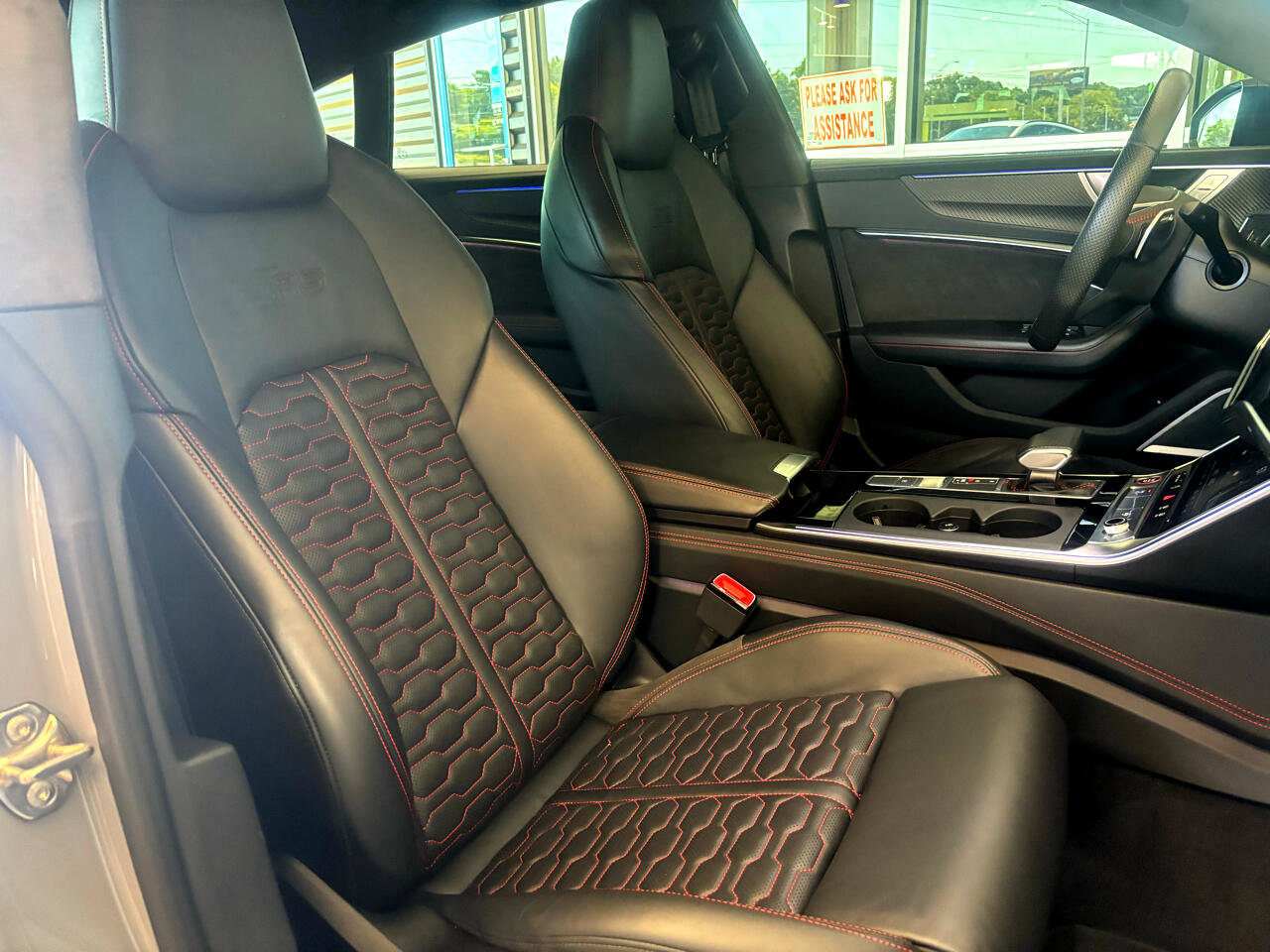 Used 2021 Audi RS 7 Sportback w/ Carbon Optic Package image 32