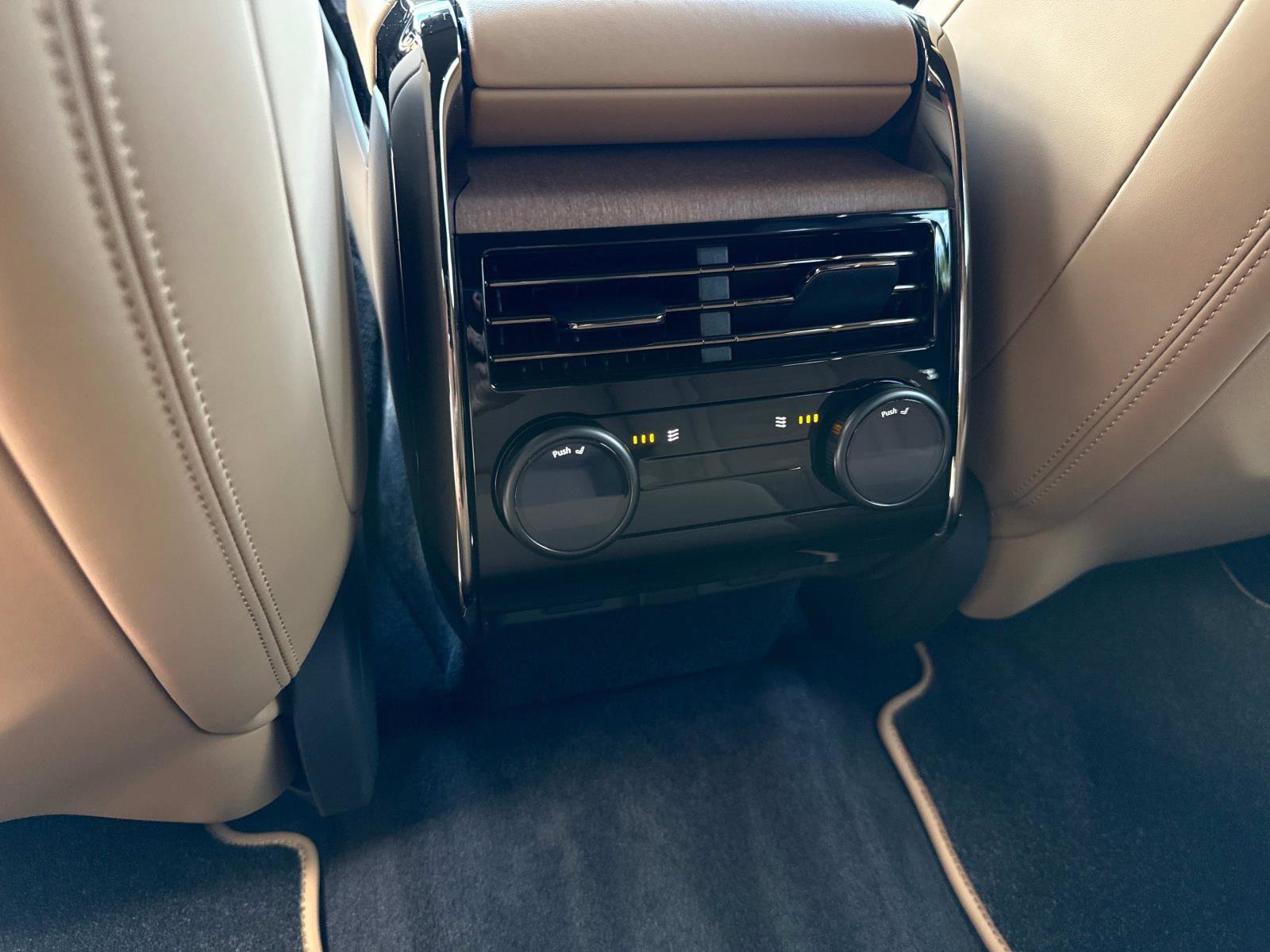 New 2025 Land Rover Range Rover Sport SV Edition Two image 12